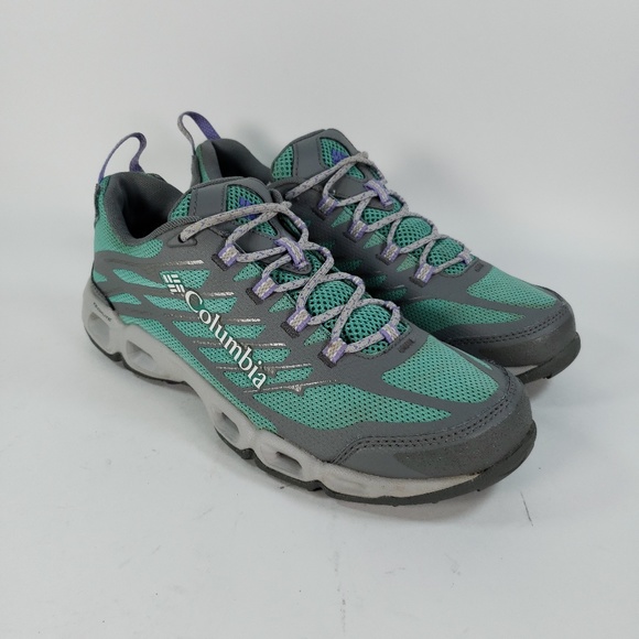 athletic hiking shoes